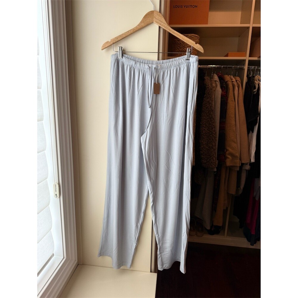 SKIMS Soft Lounge Set Womens Size M Light Blue Long Sleeve Top & Pants - Picture 4 of 7